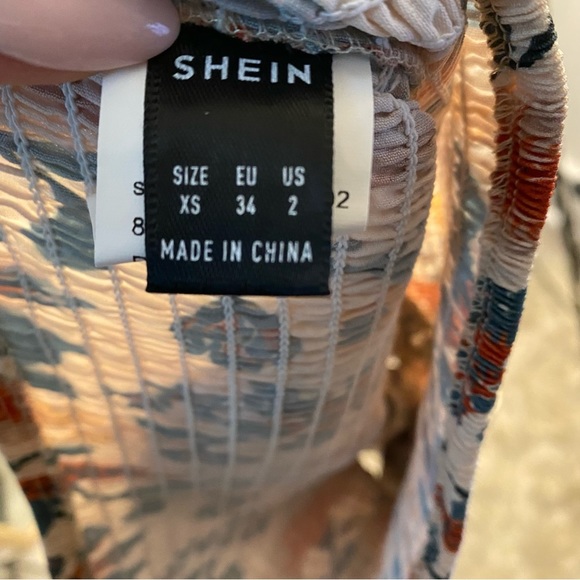 FLORAL Top &Skirt - Picture 7 of 7